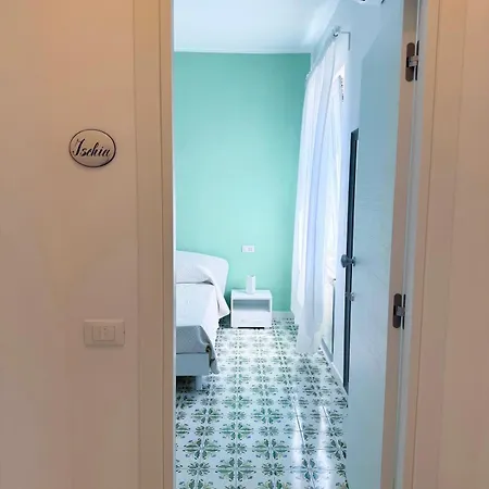 Sea Bed & Breakfast *