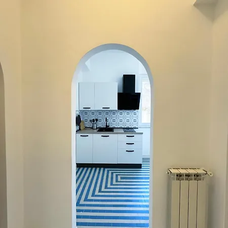 Sea Bed & Breakfast 3*